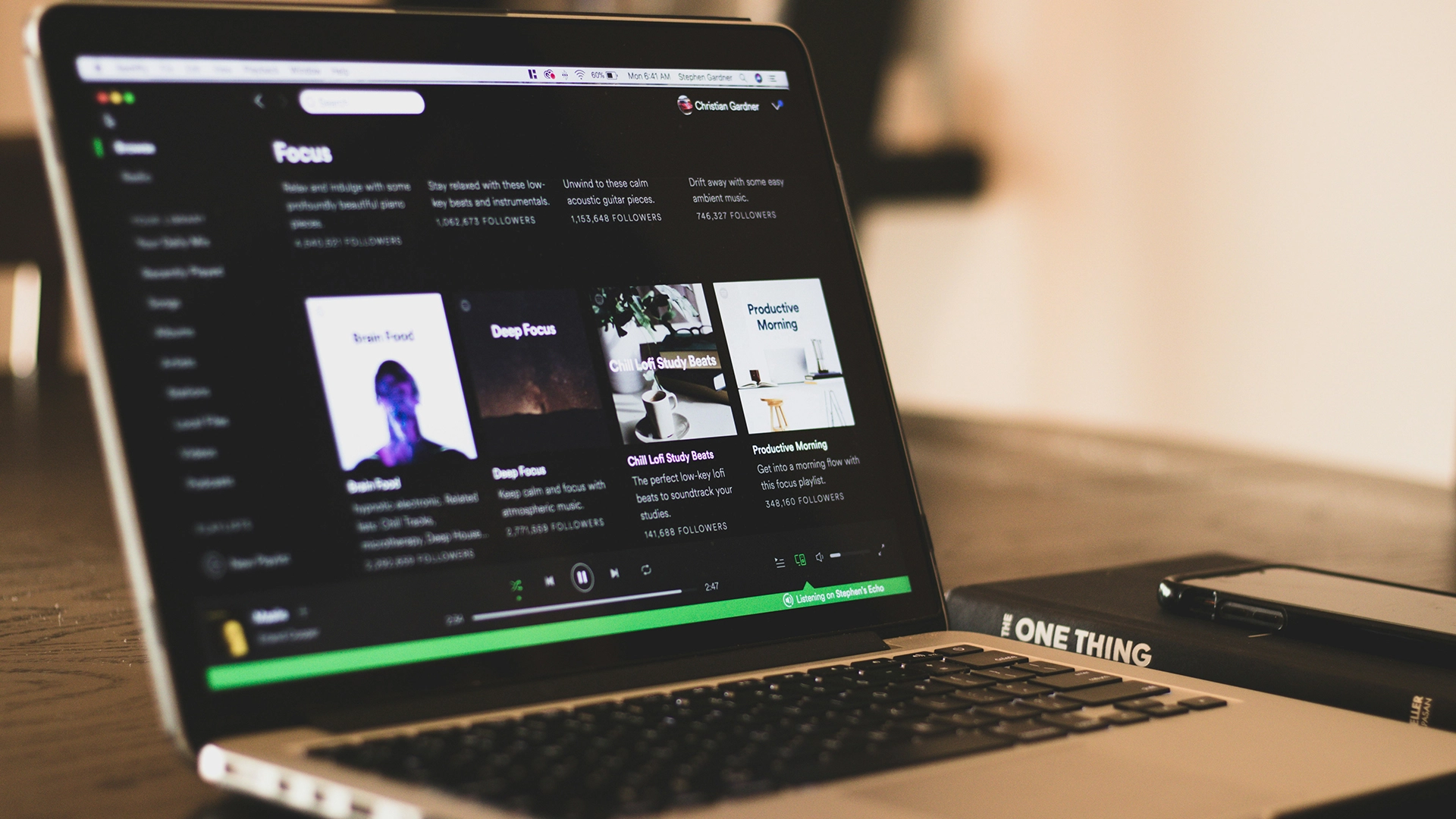 Spotify Publiserer AI-Genererte Sanger Under Avdøde Artisters Navn Uten Tillatelse