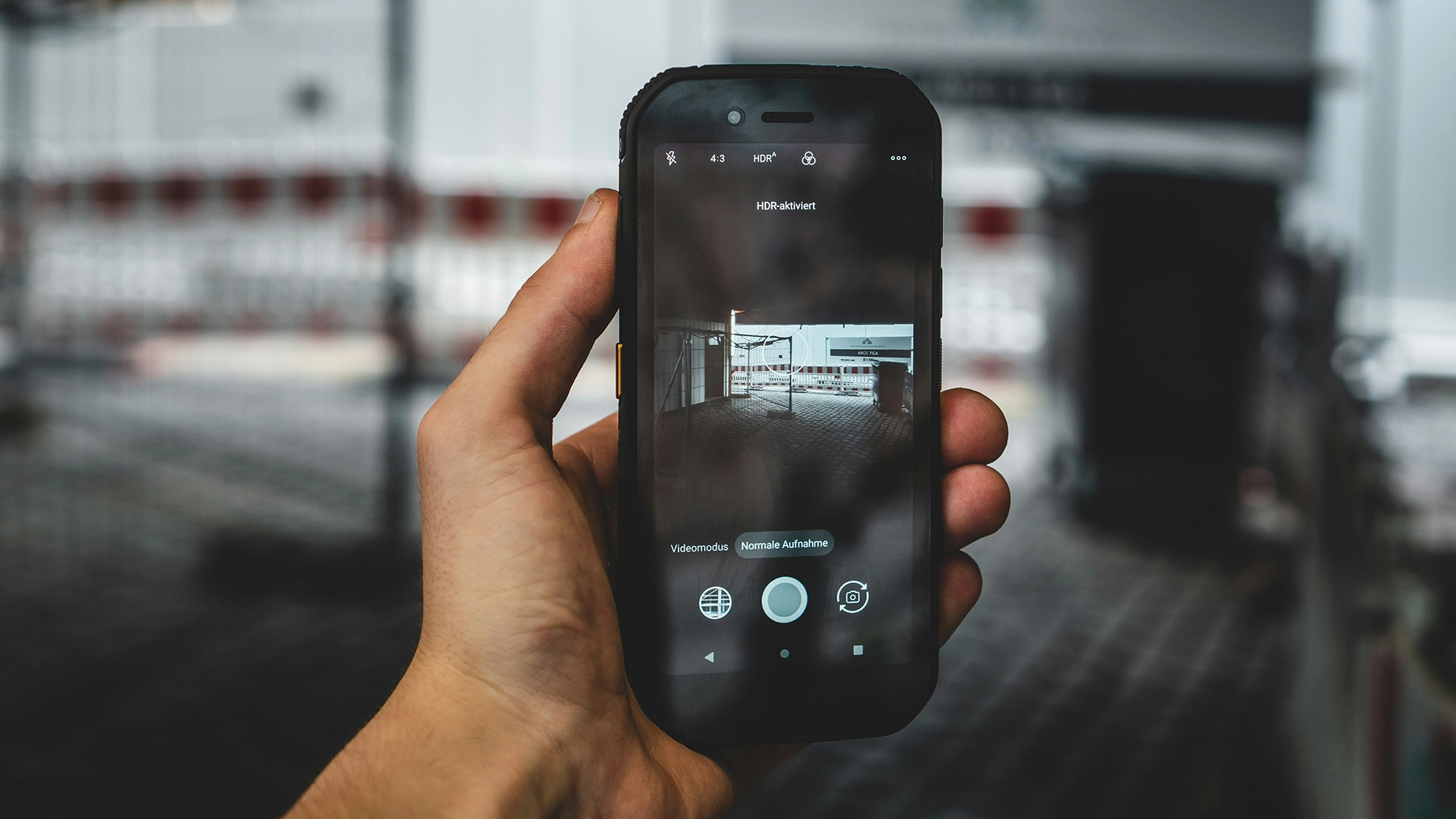 Pixel 10 lar brukere sjekke om bildene er laget med AI